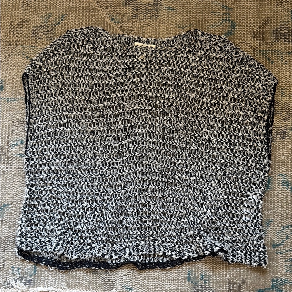 Eileen Fisher Black and White Sweater top